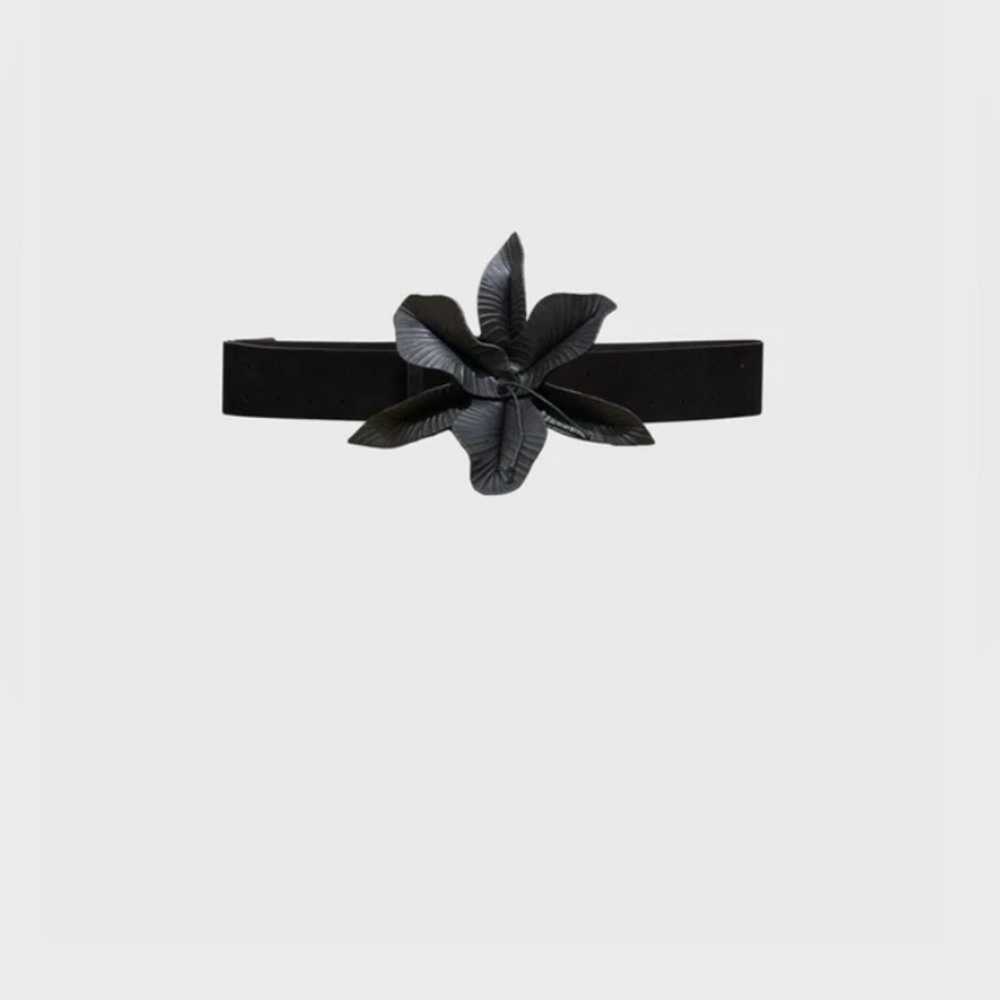 Anne Fontaine belt